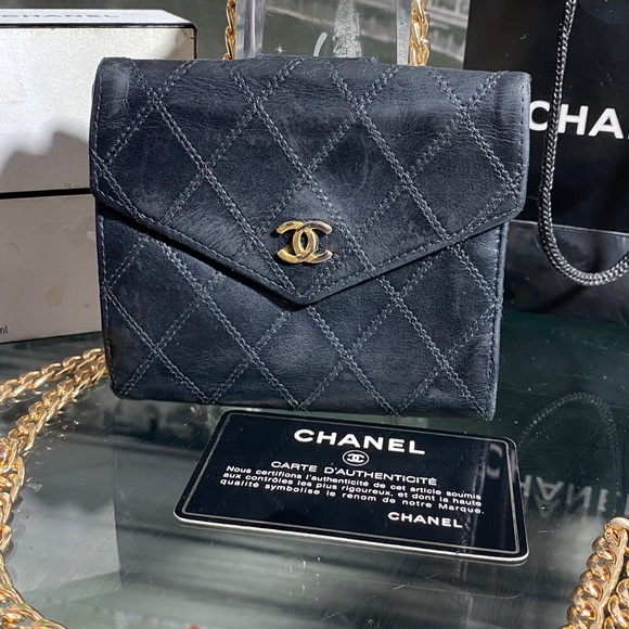 Authentic CHANEL CC Quilted Leather Wallet - Picture 5 of 16